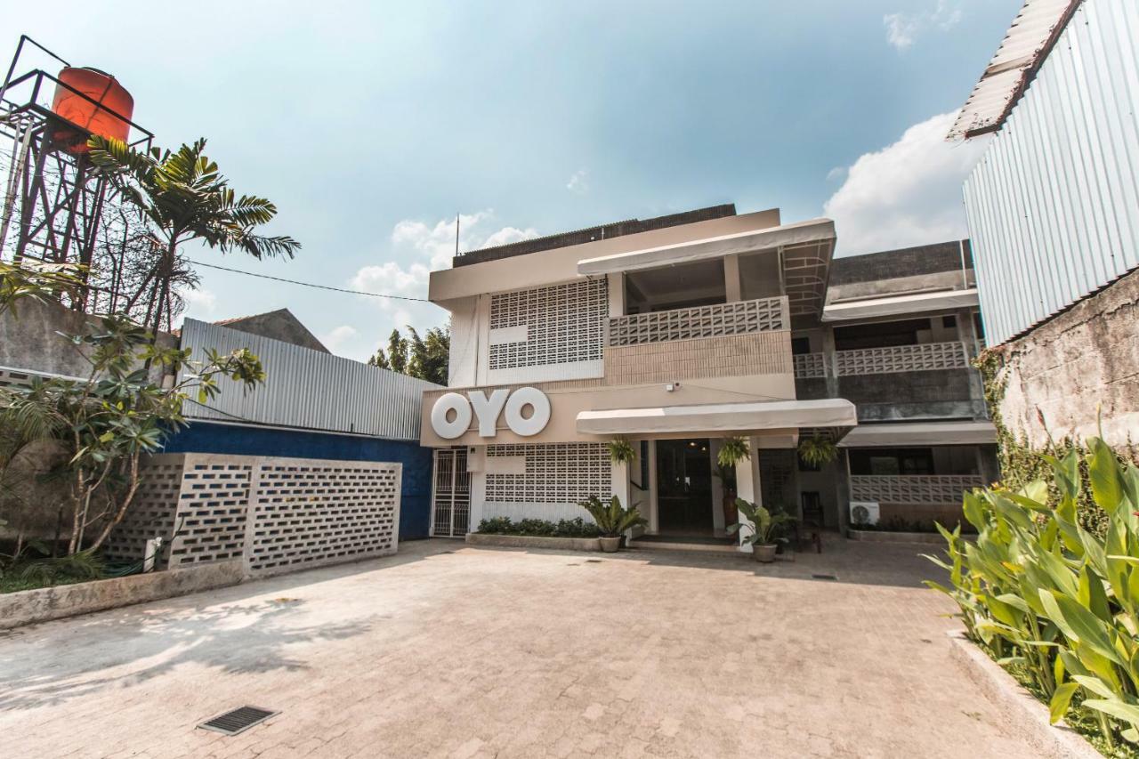 Oyo 1001 Pulo Art Space Near Ciranjang Ent Hospital Jakarta Luaran gambar
