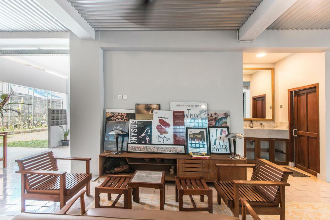 Oyo 1001 Pulo Art Space Near Ciranjang Ent Hospital Jakarta Luaran gambar